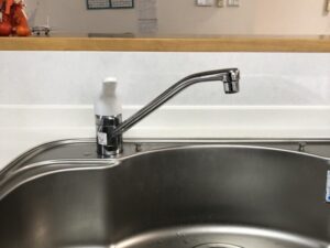 広島キッチン取付け隊　浄水器一体水栓の取替　施工前　